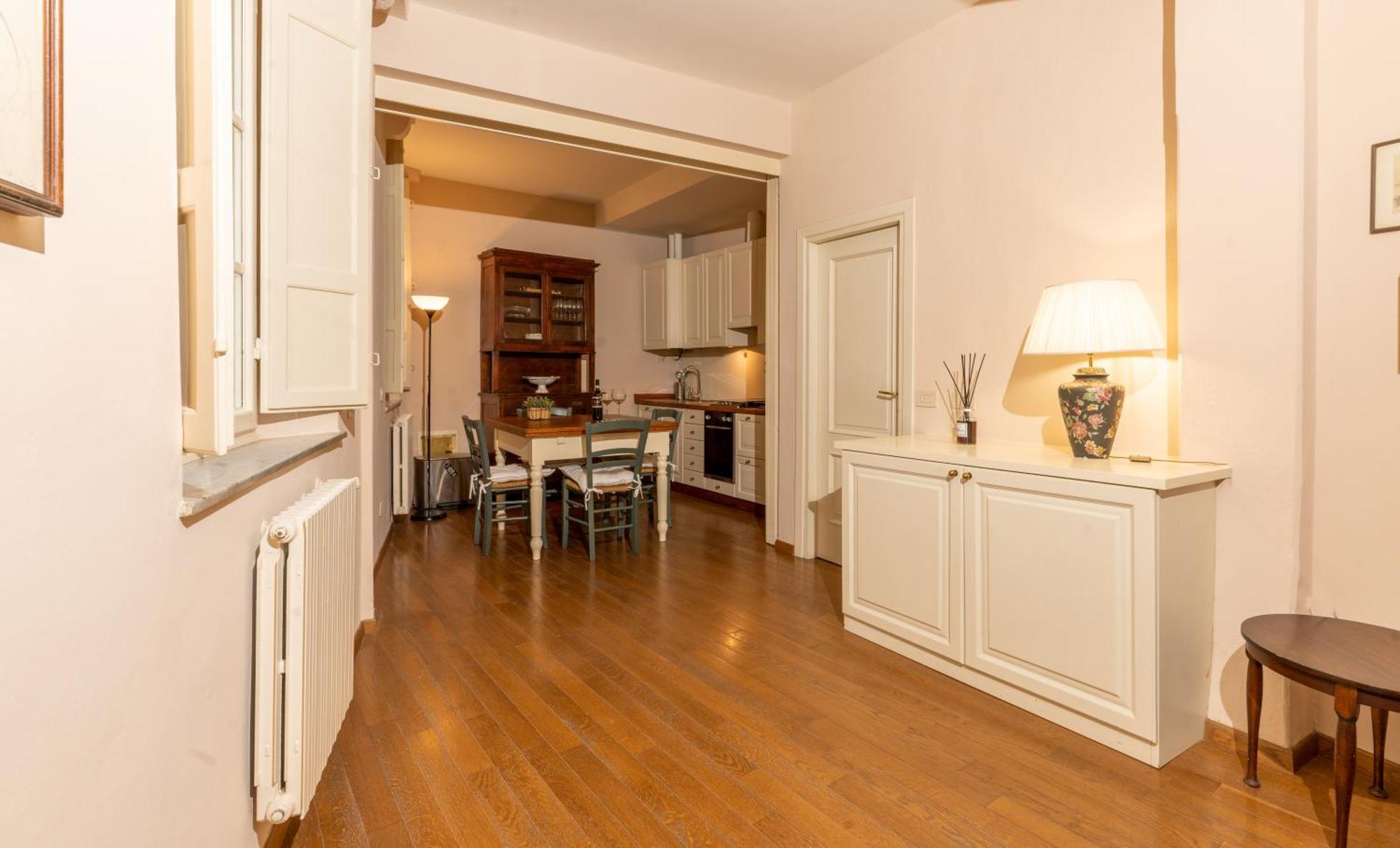 Il Gallo - Charming Apt In The Heart Of Lucca Exterior photo