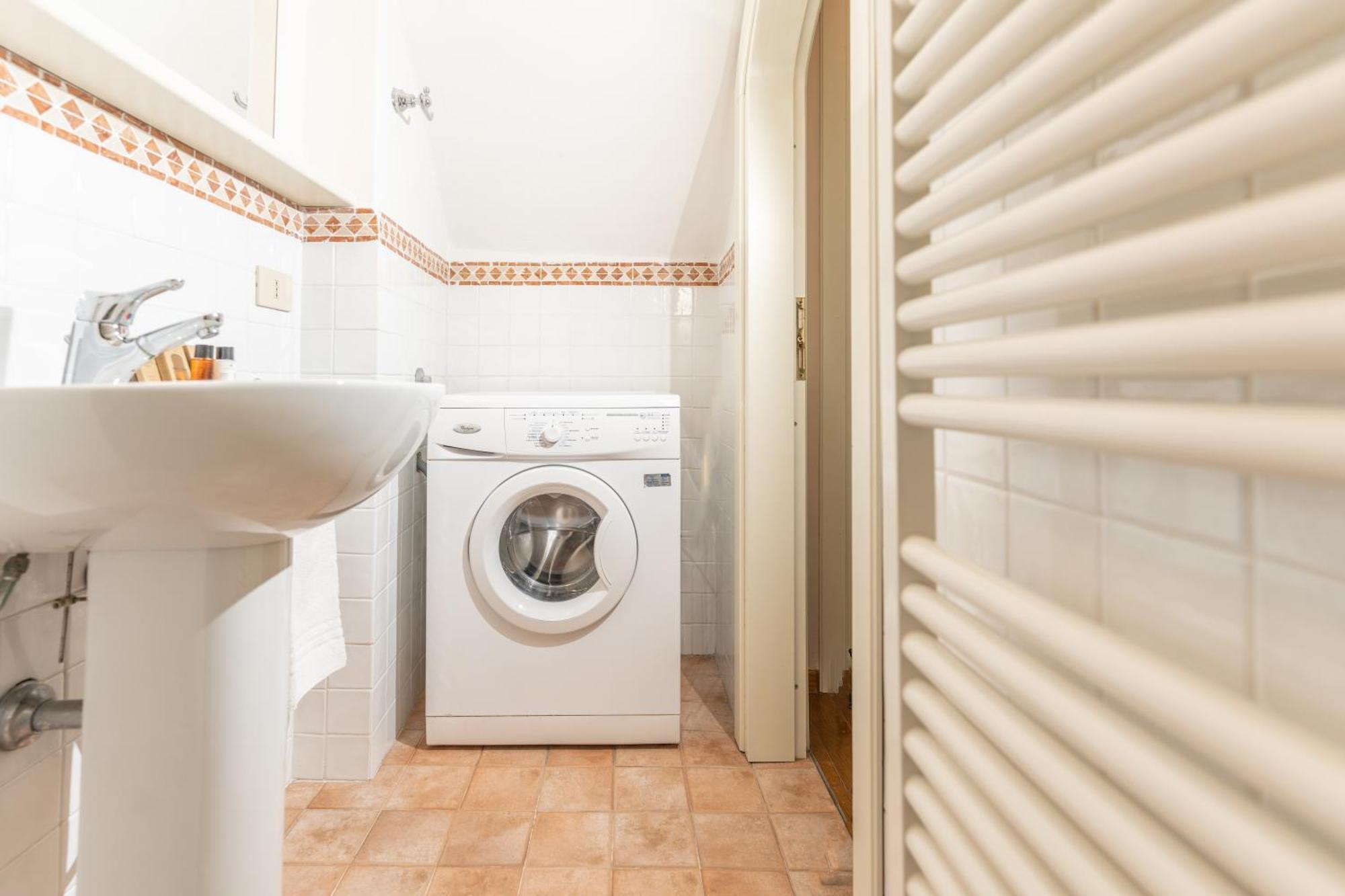 Il Gallo - Charming Apt In The Heart Of Lucca Exterior photo