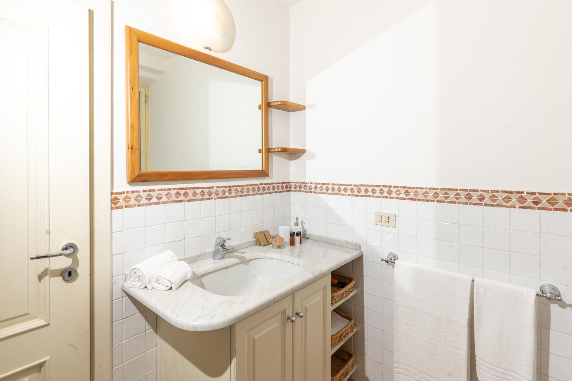 Il Gallo - Charming Apt In The Heart Of Lucca Exterior photo